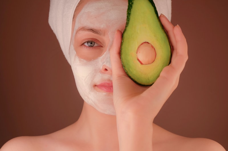 Editor's pick: Hyaluronic Acid: Understanding Its Role in Skin Biology